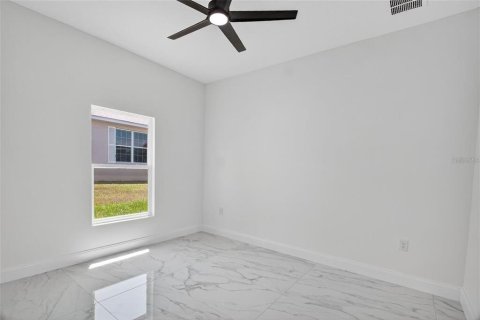 Villa ou maison à vendre à Umatilla, Floride: 4 chambres, 145.2 m2 № 2121944 - photo 13