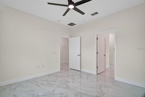 Villa ou maison à vendre à Umatilla, Floride: 4 chambres, 145.2 m2 № 2121944 - photo 10