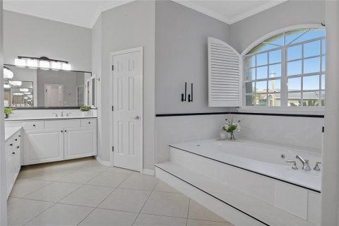 Villa ou maison à vendre à Lake Mary, Floride: 5 chambres, 332.22 m2 № 2133277 - photo 21
