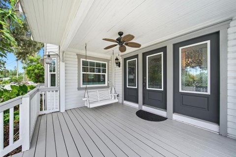 House in Palmetto, Florida 4 bedrooms, 273.6 sq.m. № 1899818 - photo 10