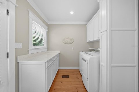 House in Palmetto, Florida 4 bedrooms, 273.6 sq.m. № 1899818 - photo 19