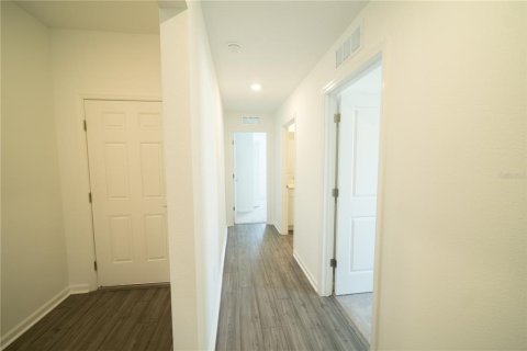 House in Ocala, Florida 4 bedrooms, 169.18 sq.m. № 2219373 - photo 9
