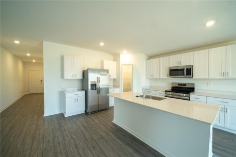 House in Ocala, Florida 4 bedrooms, 169.18 sq.m. № 2219373 - photo 2