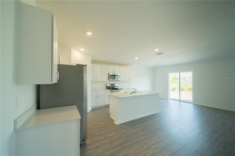House in Ocala, Florida 4 bedrooms, 169.18 sq.m. № 2219373 - photo 4