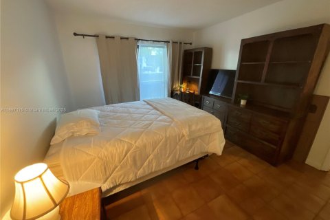 Condo in Miami, Florida, 3 bedrooms  № 1951119 - photo 26