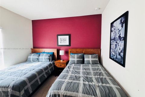 Adosado en venta en Kissimmee, Florida, 3 dormitorios № 1944111 - foto 14