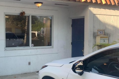 Дом в Норт-Майами, Флорида 1 спальня, 283.82м2 № 2034467