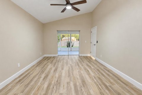 Villa ou maison à vendre à Sebastian, Floride: 3 chambres, 171.78 m2 № 2435503 - photo 18