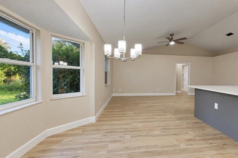 Villa ou maison à vendre à Sebastian, Floride: 3 chambres, 171.78 m2 № 2435503 - photo 14