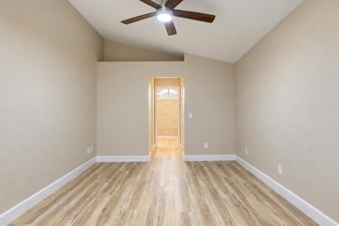 Villa ou maison à vendre à Sebastian, Floride: 3 chambres, 171.78 m2 № 2435503 - photo 19