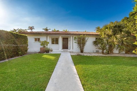 Casa en alquiler en Bay Harbor Islands, Florida, 3 dormitorios, 169.45 m2 № 1932148 - foto 7