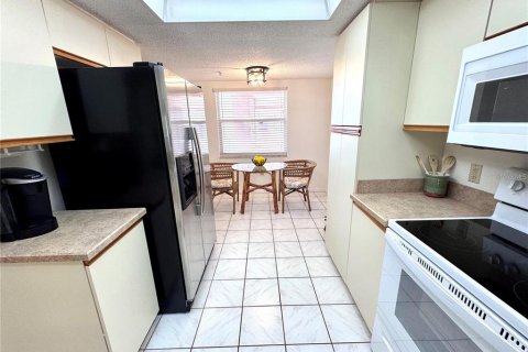 Condominio en alquiler en Bradenton, Florida, 2 dormitorios, 96.8 m2 № 2102313 - foto 8