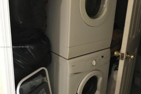 Купить кондоминиум в Майами, Флорида 2 спальни, 67.82м2, № 1768921 - фото 8