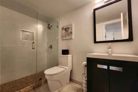 Снять в аренду кондоминиум в Халландейл-Бич, Флорида 2 спальни, 121.89м2, № 1972801 - фото 22
