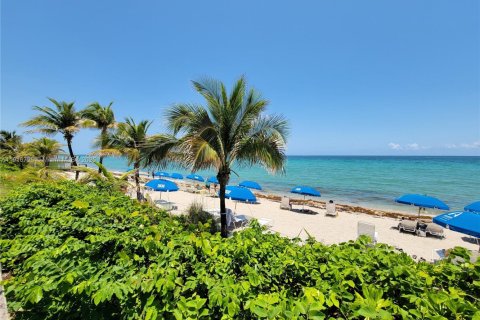 Снять в аренду кондоминиум в Халландейл-Бич, Флорида 2 спальни, 121.89м2, № 1972801 - фото 29