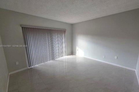 Apartment in Miami, Florida 2 bedrooms, 59.36 sq.m. № 2056856 - photo 16