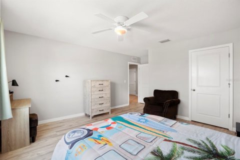 House in Bradenton, Florida 5 bedrooms, 347.92 sq.m. № 1827769 - photo 30