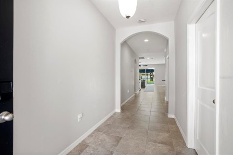 House in Bradenton, Florida 5 bedrooms, 347.92 sq.m. № 1827769 - photo 7