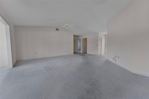 Купить виллу или дом в Лейкленд, Флорида 5 комнат, 140.47м2, № 1620208 - фото 4
