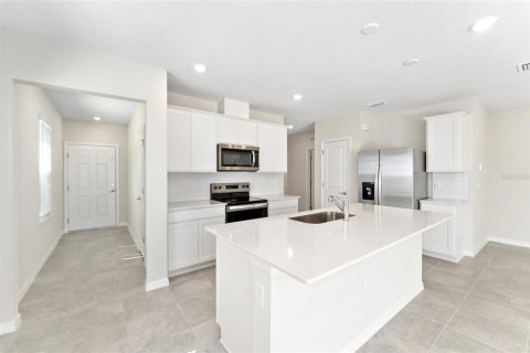 Villa ou maison à louer à Davenport, Floride: 4 chambres, 146.79 m2 № 2122202 - photo 5