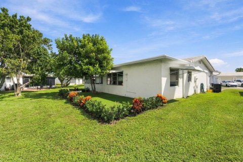Villa ou maison à vendre à Boynton Beach, Floride: 2 chambres, 122.35 m2 № 2422985 - photo 29