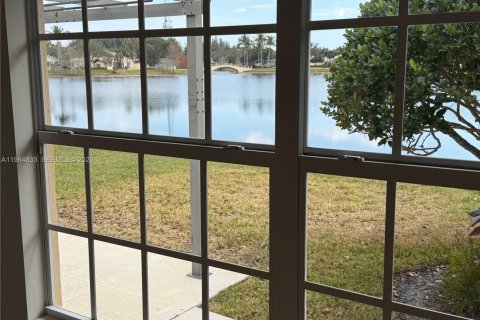 Casa en alquiler en Wellington, Florida, 2 dormitorios, 156.08 m2 № 2026098 - foto 12