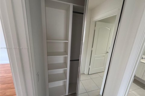 Casa en alquiler en Wellington, Florida, 2 dormitorios, 156.08 m2 № 2026098 - foto 13