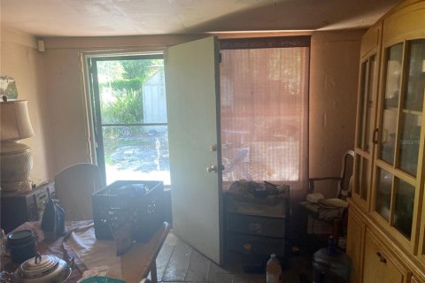 House in Tampa, Florida 3 bedrooms, 105.82 sq.m. № 2148005 - photo 11