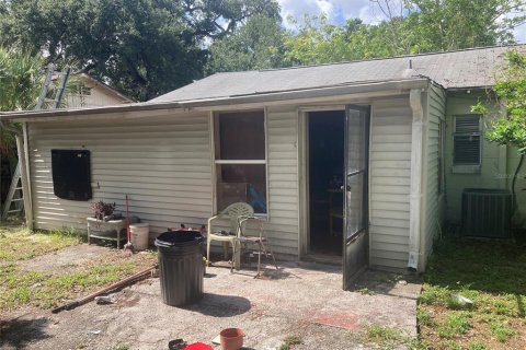 House in Tampa, Florida 3 bedrooms, 105.82 sq.m. № 2148005 - photo 24