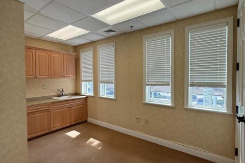 Propiedad comercial en venta en Hobe Sound, Florida № 2158180 - foto 12
