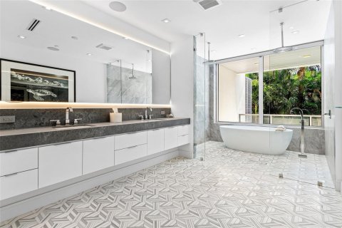 Touwnhouse à vendre à Delray Beach, Floride: 3 chambres, 359.25 m2 № 2399853 - photo 13