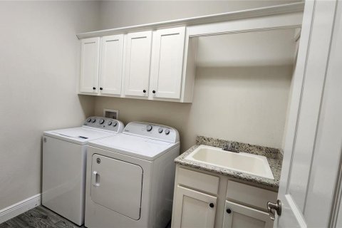 House in Ocala, Florida 3 bedrooms, 240.8 sq.m. № 1823239 - photo 30