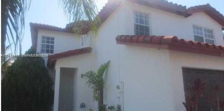 Touwnhouse à Cutler Bay, Floride 3 chambres, 160.81 m2 № 1998646