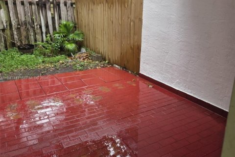 Touwnhouse à louer à Cutler Bay, Floride: 3 chambres, 160.81 m2 № 1998646 - photo 25