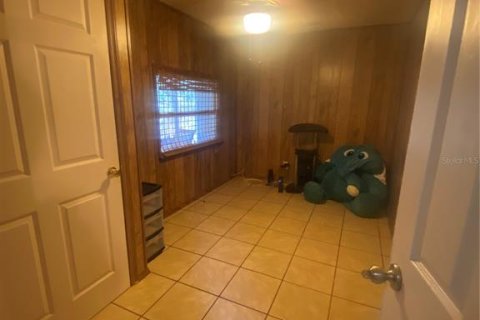 House in Saint Petersburg, Florida 3 bedrooms, 92.16 sq.m. № 2412741 - photo 9
