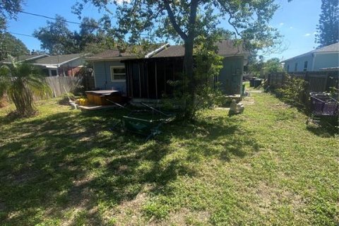 House in Saint Petersburg, Florida 3 bedrooms, 92.16 sq.m. № 2412741 - photo 13