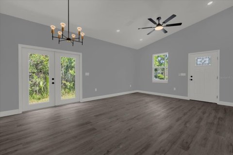 House in DeLand, Florida 3 bedrooms, 116.96 sq.m. № 2355778 - photo 6