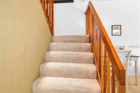 Снять в аренду таунхаус в Палм-Харбор, Флорида 4 комнаты, 124.86м2, № 1901685 - фото 8