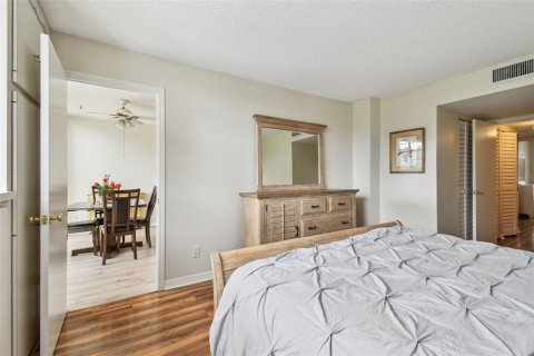 Condominio en venta en Saint Petersburg, Florida, 2 dormitorios, 96.15 m2 № 1875960 - foto 12
