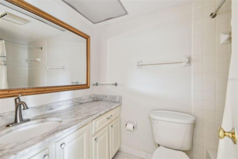 Condominio en venta en Saint Petersburg, Florida, 2 dormitorios, 96.15 m2 № 1875960 - foto 14