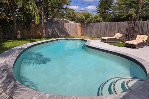 Villa ou maison à vendre à Pompano Beach, Floride: 4 chambres, 103.77 m2 № 2431435 - photo 10