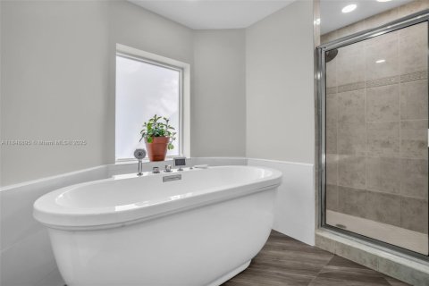 Villa ou maison à vendre à Aventura, Floride: 4 chambres, 230.58 m2 № 1966762 - photo 27