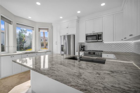 Villa ou maison à vendre à Aventura, Floride: 4 chambres, 230.58 m2 № 1966762 - photo 14