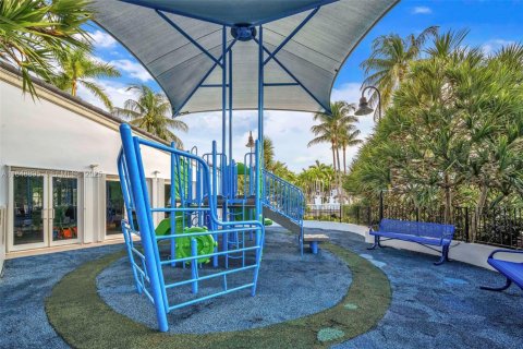 House in Aventura, Florida 4 bedrooms, 230.58 sq.m. № 1966762 - photo 24