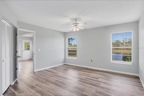 House in Englewood, Florida 2 bedrooms, 132.01 sq.m. № 2205705 - photo 27
