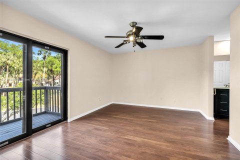 Townhouse in Boca Raton, Florida 3 bedrooms, 158.86 sq.m. № 1889505 - photo 5