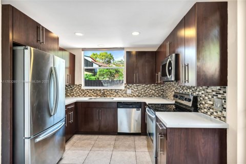 Townhouse in Boca Raton, Florida 3 bedrooms, 158.86 sq.m. № 1889505 - photo 20