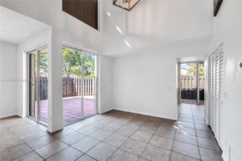 Townhouse in Boca Raton, Florida 3 bedrooms, 158.86 sq.m. № 1889505 - photo 13