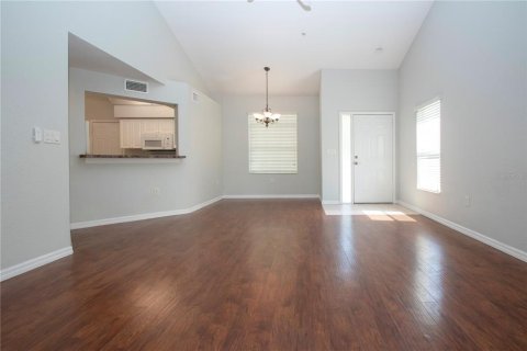 Condo in Bradenton, Florida, 2 bedrooms  № 1914221 - photo 18