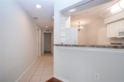 Condo in Bradenton, Florida, 2 bedrooms  № 1914221 - photo 19